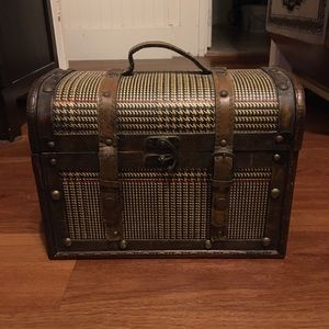 ❌SOLD❌ Treasure Chest Suitcase Brown Storage Box